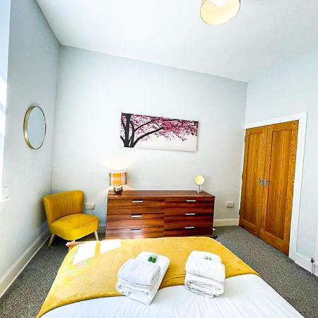 Stunning 2 Bed Apt Nr The Royal Mile & The Castle Edinburgh Dış mekan fotoğraf